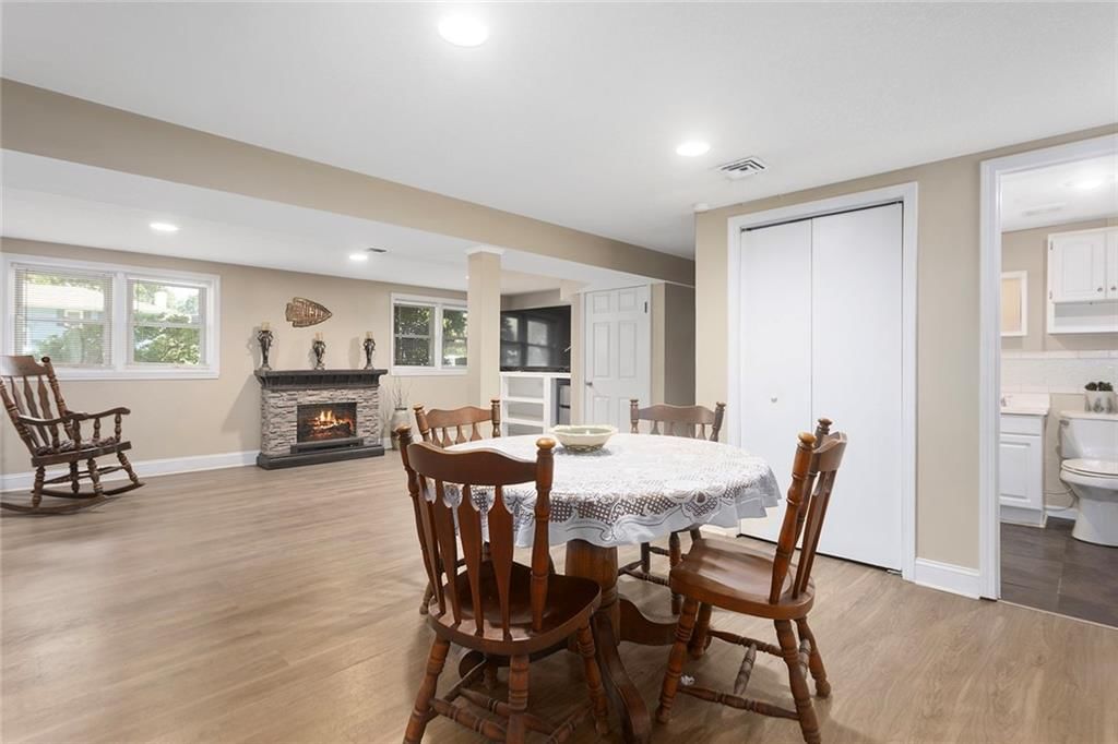 10402 W 73rd Street — photo 15