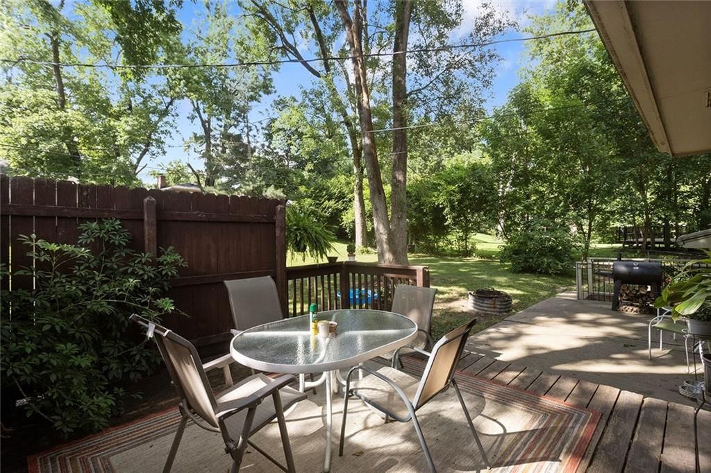 10402 W 73rd Street — photo 18