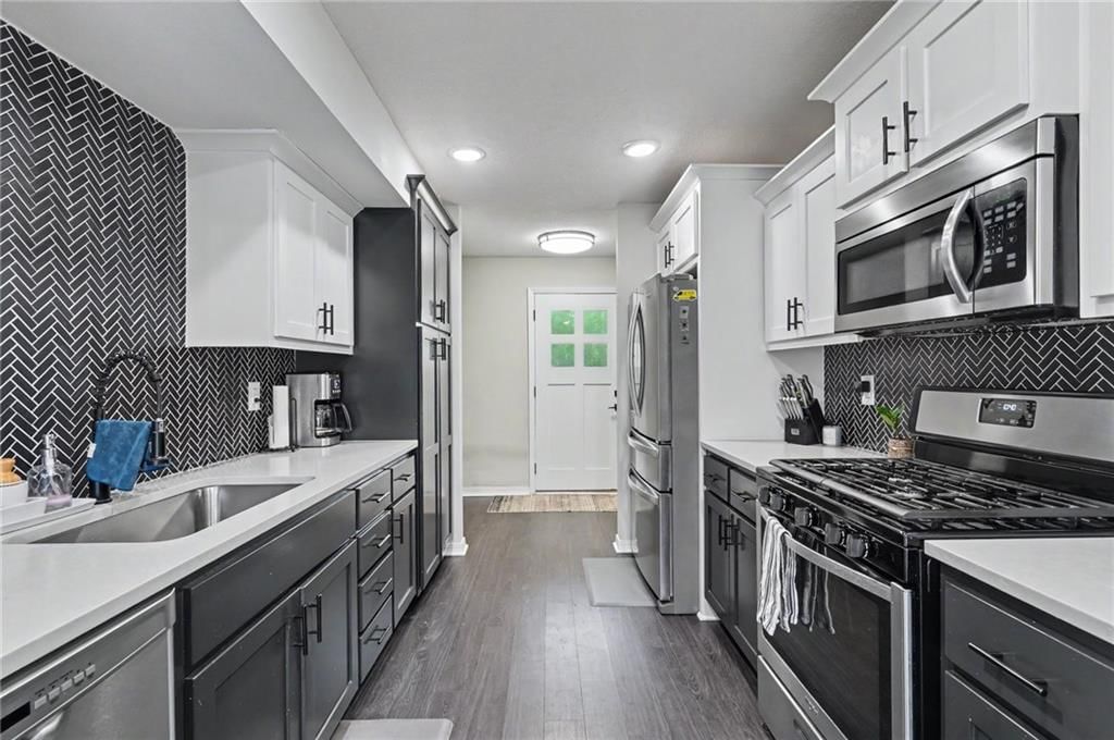 18629 Linwood Road — photo 18