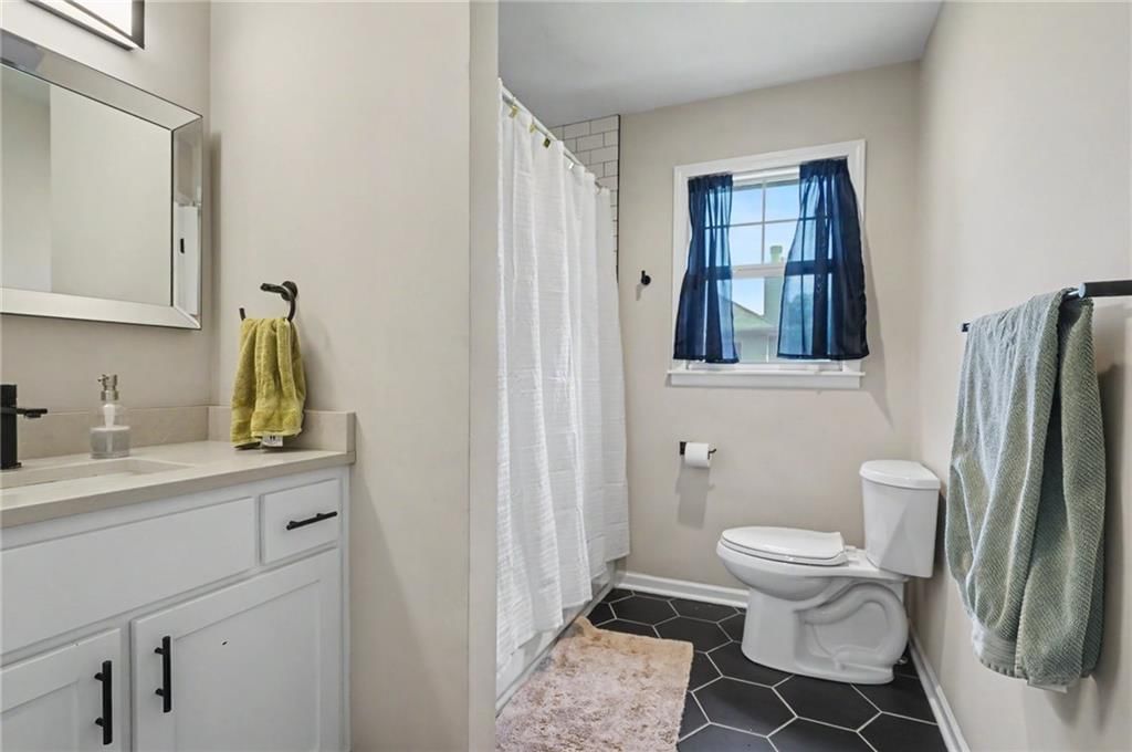 18629 Linwood Road — photo 28