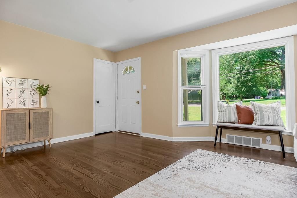6901 Broadmoor Street — photo 8