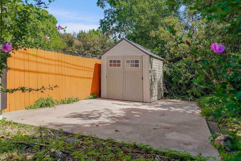 6901 Broadmoor Street — photo 28
