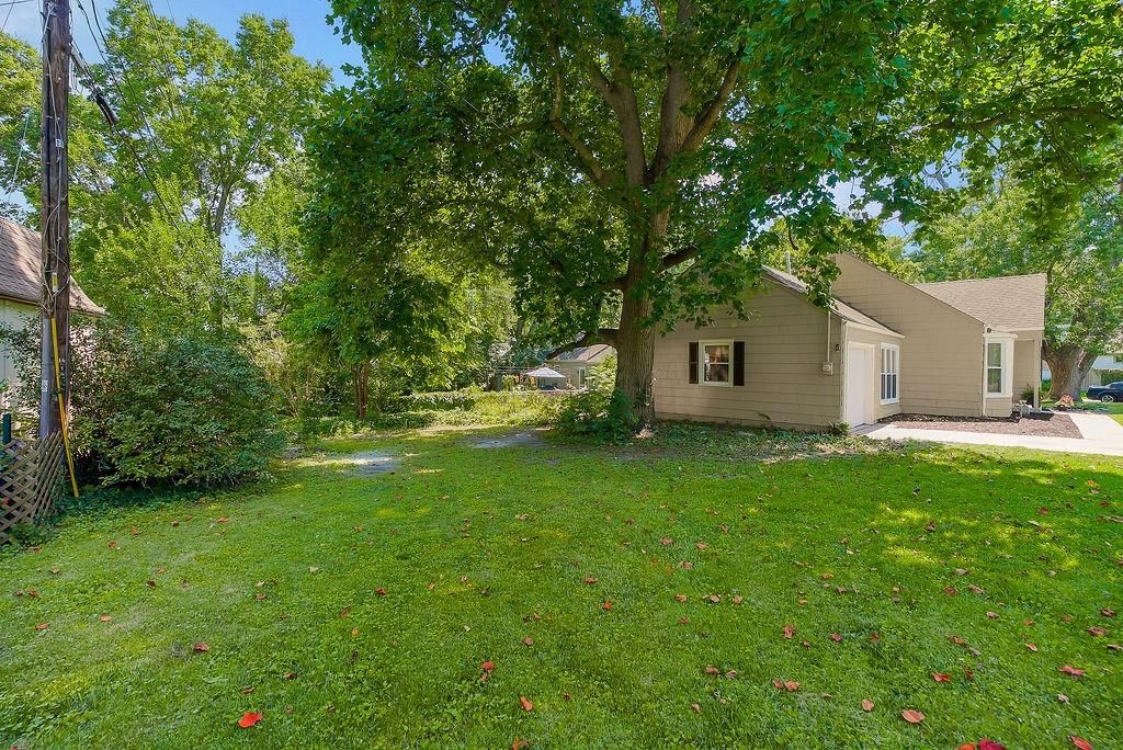 6901 Broadmoor Street — photo 29