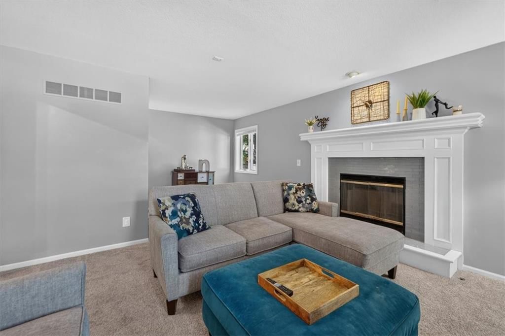 5743 Willow Avenue — photo 11