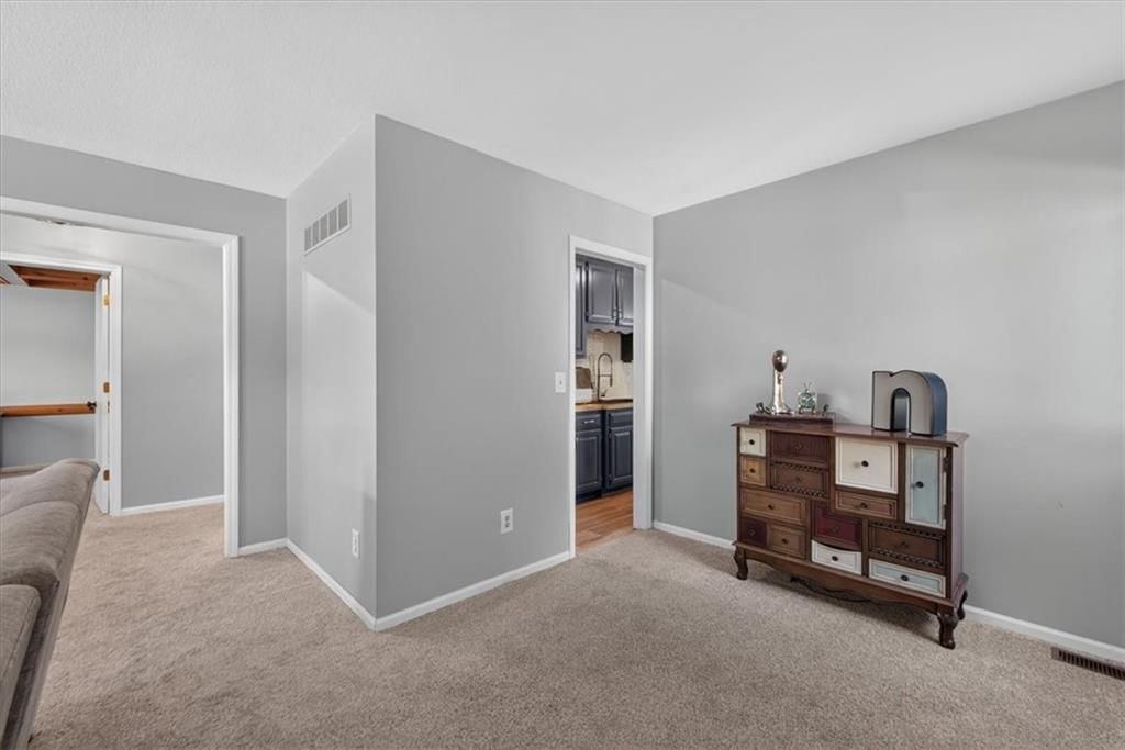 5743 Willow Avenue — photo 12