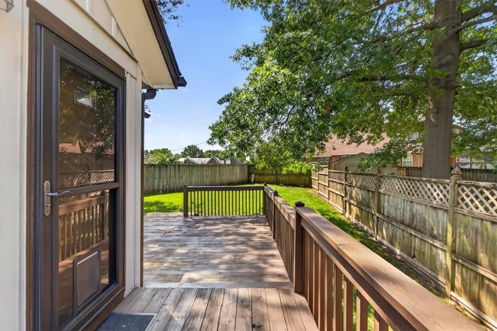 5743 Willow Avenue — photo 40