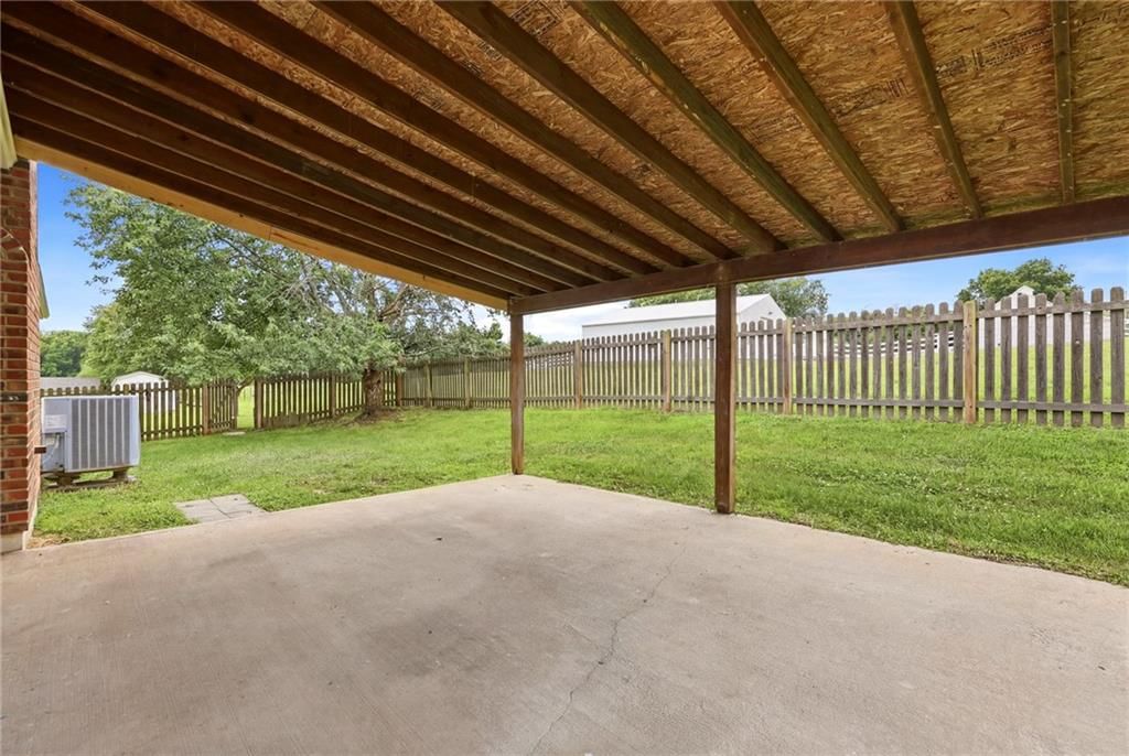 1008 NE Remington Court — photo 59