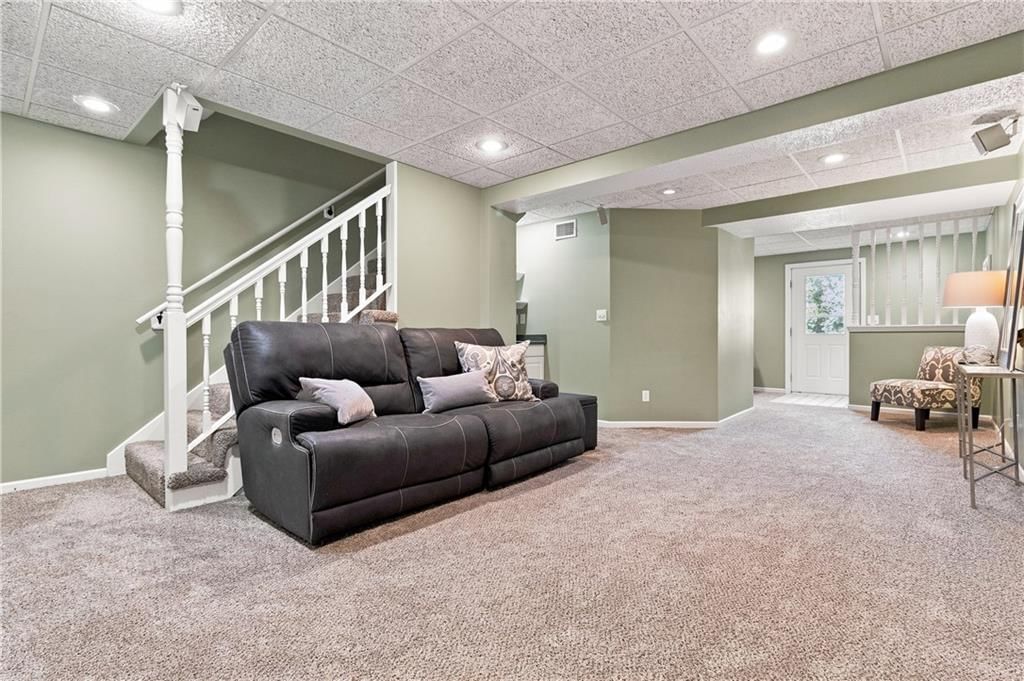 8406 N Crawford Avenue — photo 20