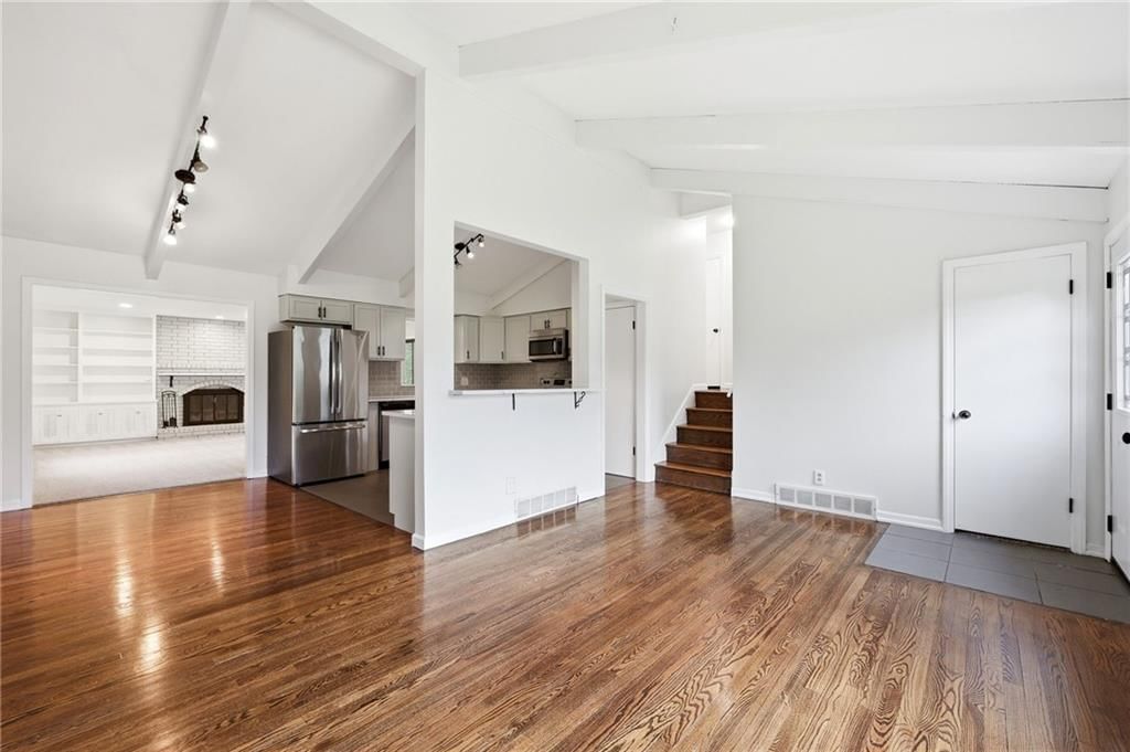 1702 NE Shady Lane Drive — photo 5
