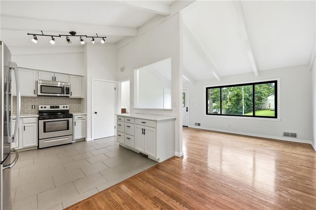 1702 NE Shady Lane Drive — photo 11
