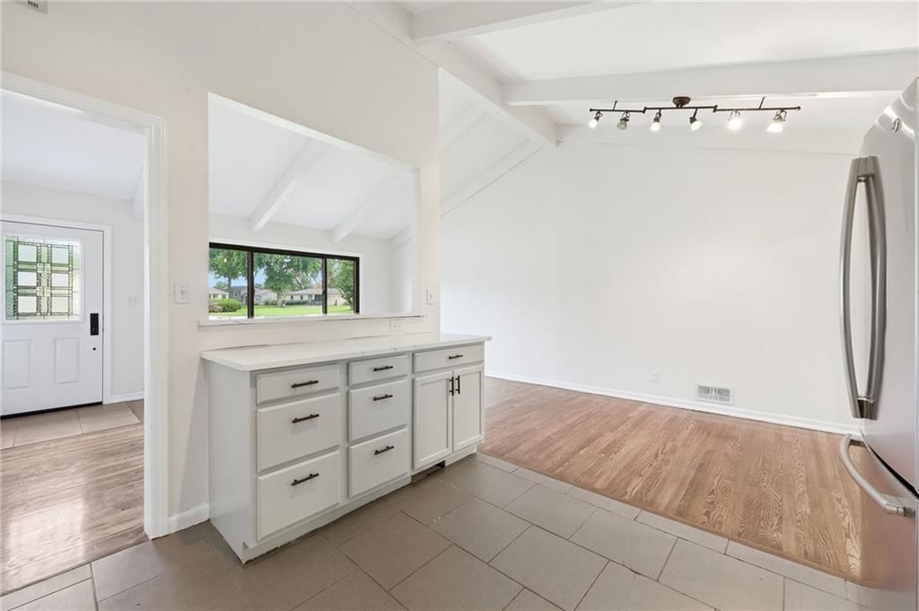 1702 NE Shady Lane Drive — photo 17