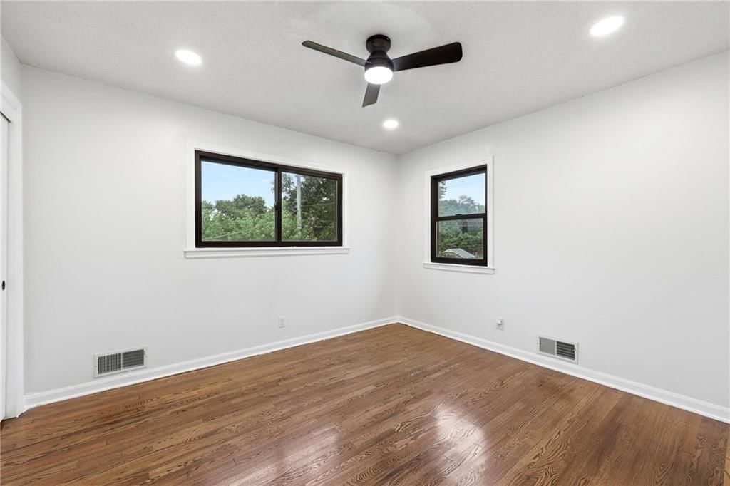 1702 NE Shady Lane Drive — photo 29