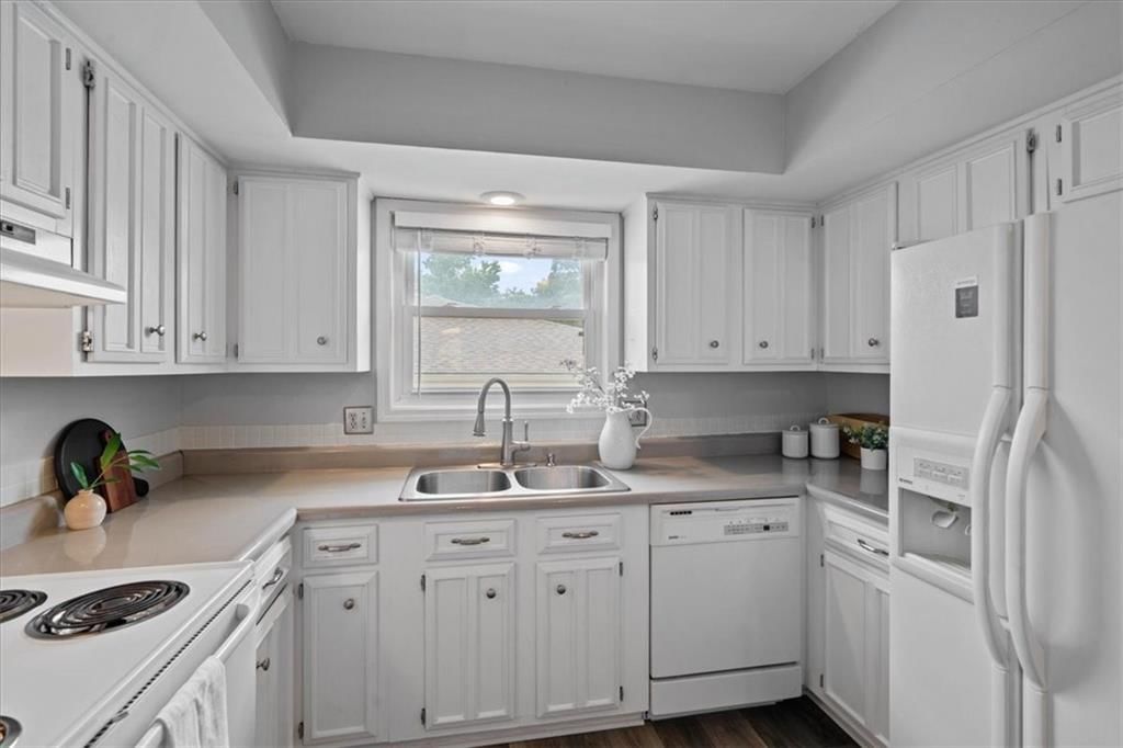 1434 NW 64th Terrace — photo 8