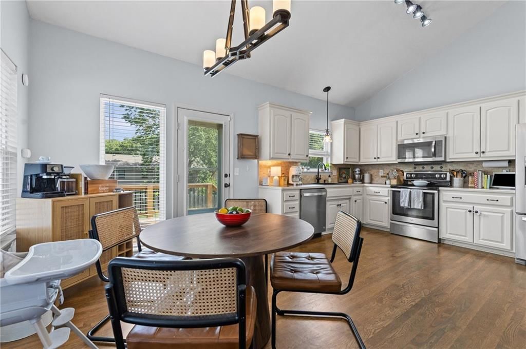 1010 NW Scenic Drive — photo 7
