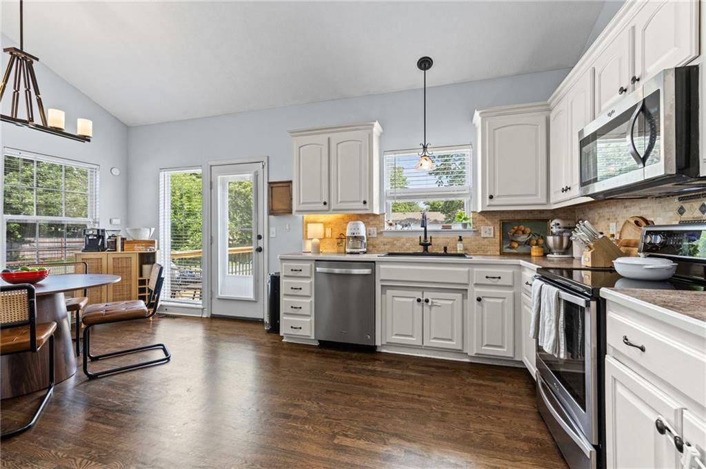 1010 NW Scenic Drive — photo 10