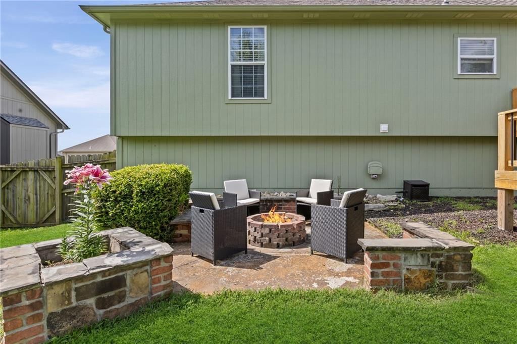 1010 NW Scenic Drive — photo 33