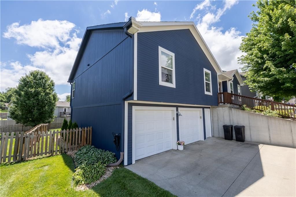 2203 Bateley Street — photo 5
