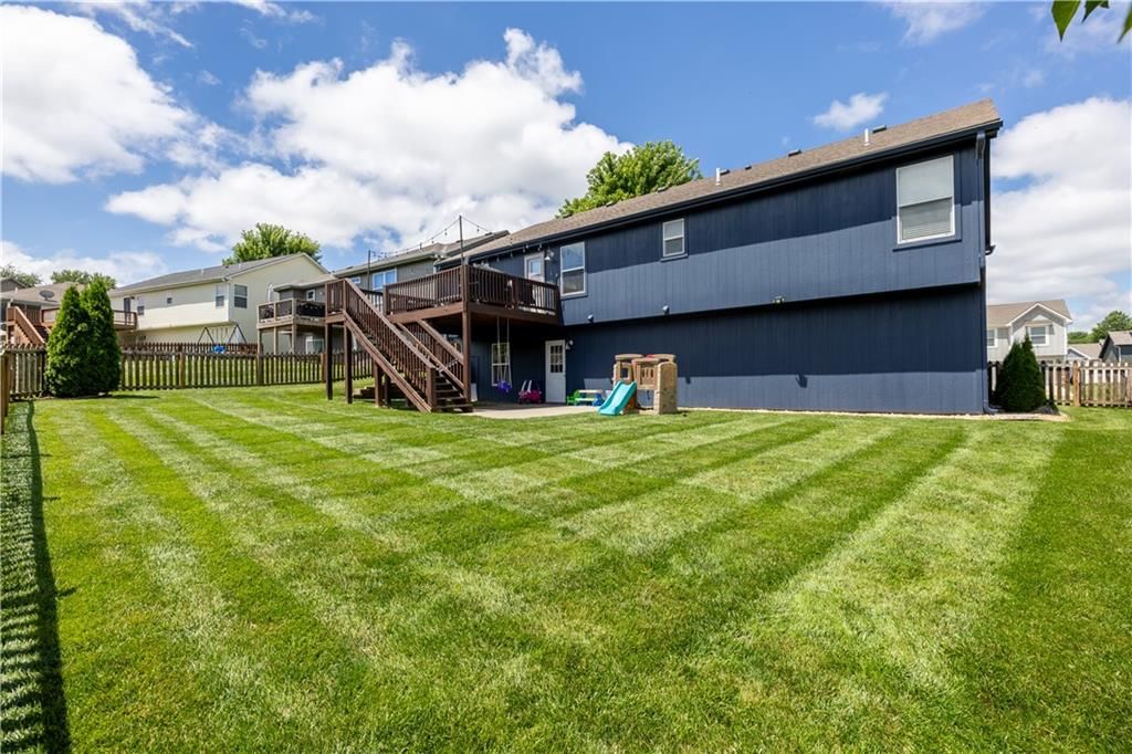 2203 Bateley Street — photo 7