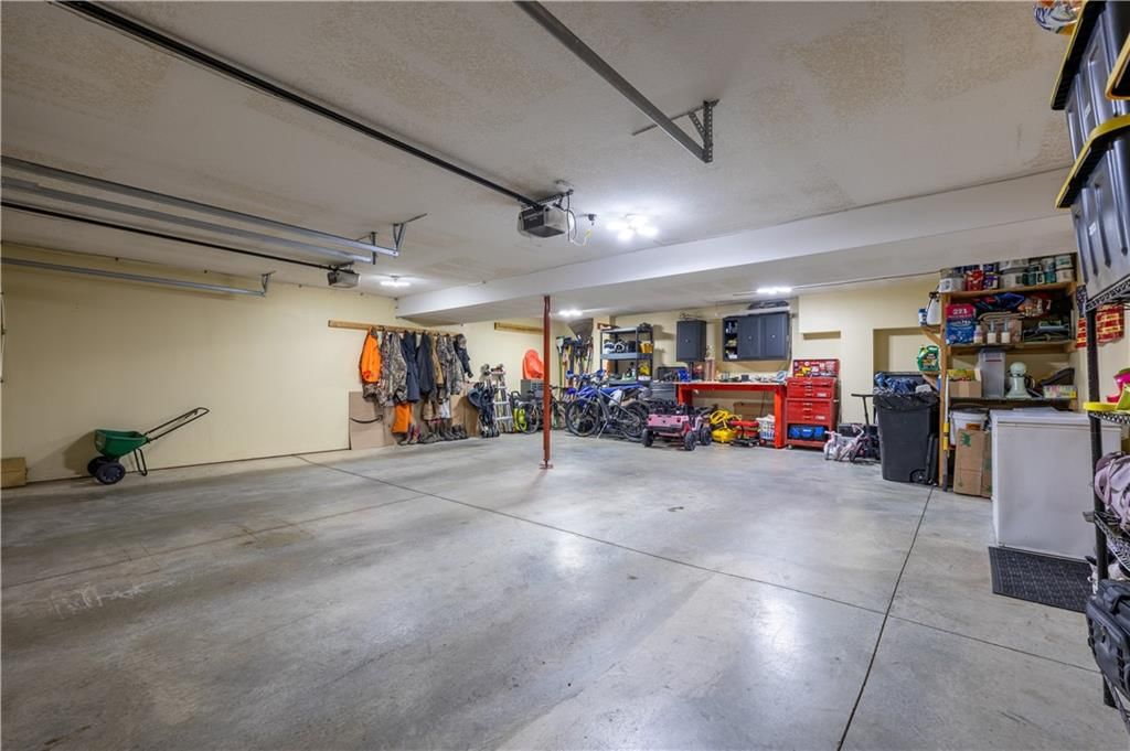 2203 Bateley Street — photo 35