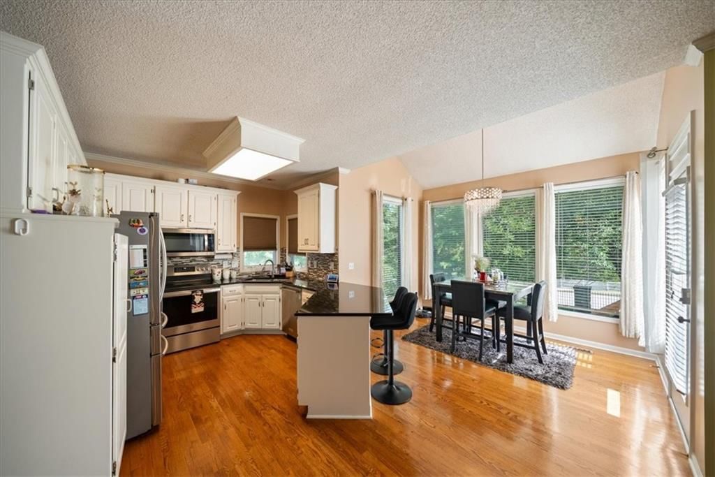 13920 W 143RD Court — photo 7