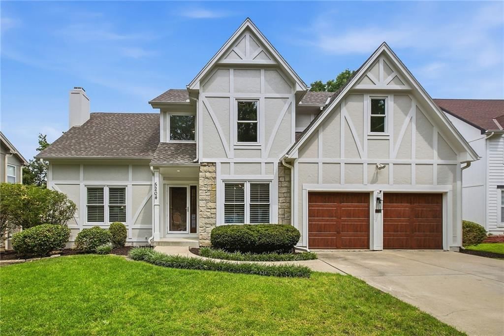 5204 W 157th Street, Overland Park, KS