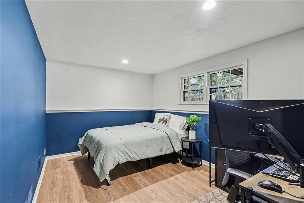11634 Earnshaw Street — photo 20
