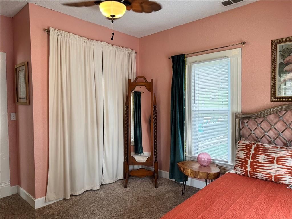 315 NE DOUGLAS Street — photo 21