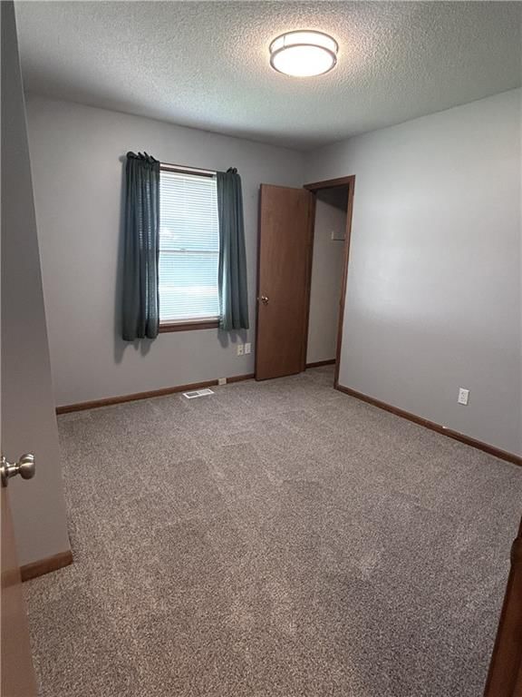 227 E Colleen Drive — photo 9