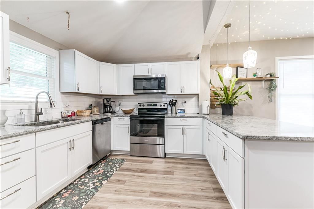 6033 Edith Avenue — photo 14