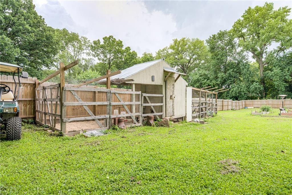 6033 Edith Avenue — photo 31
