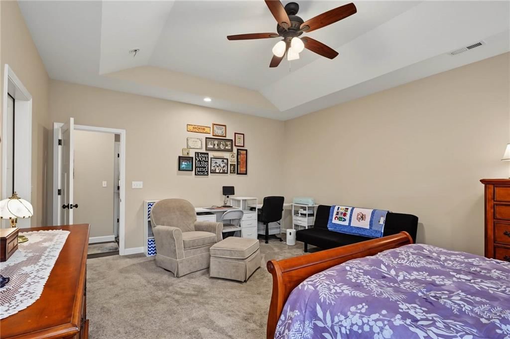 2629 S Fir Terrace — photo 19
