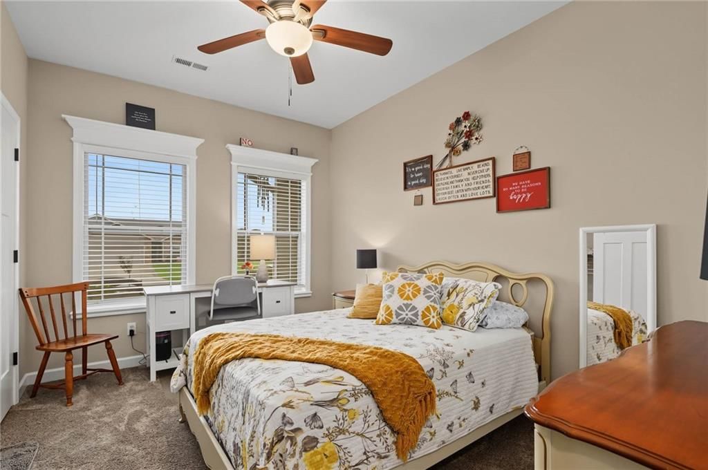 2629 S Fir Terrace — photo 26