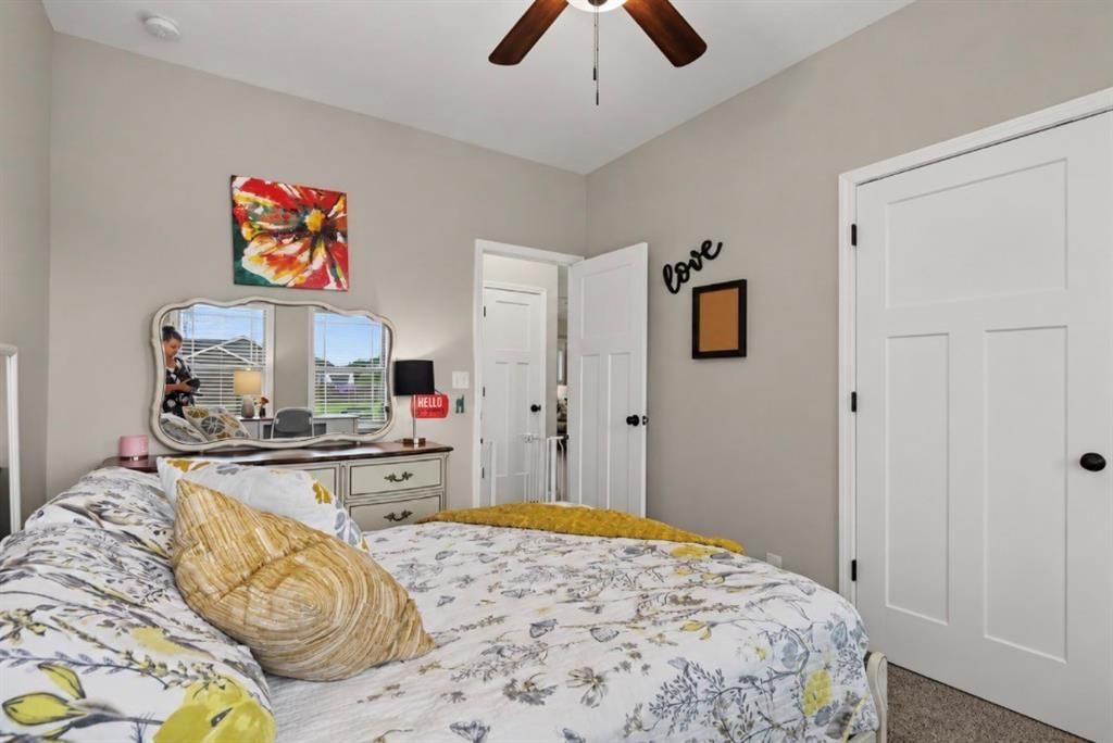 2629 S Fir Terrace — photo 27