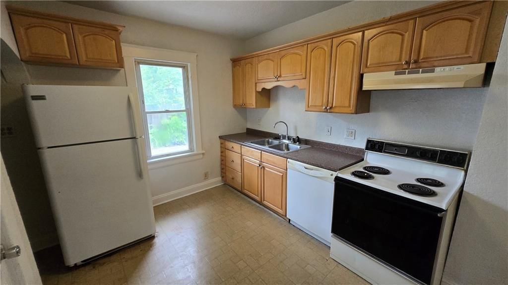 428 N Eubank Street — photo 9
