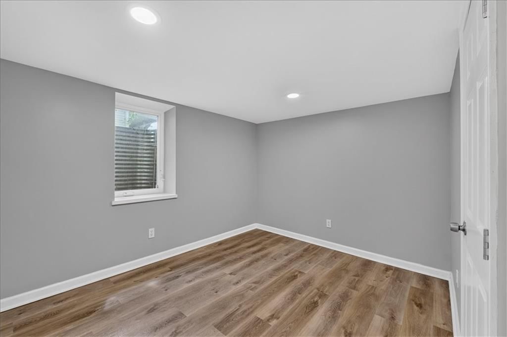 Photo 13 of 19 - 222 W Mill Street, Independence, MO 64050