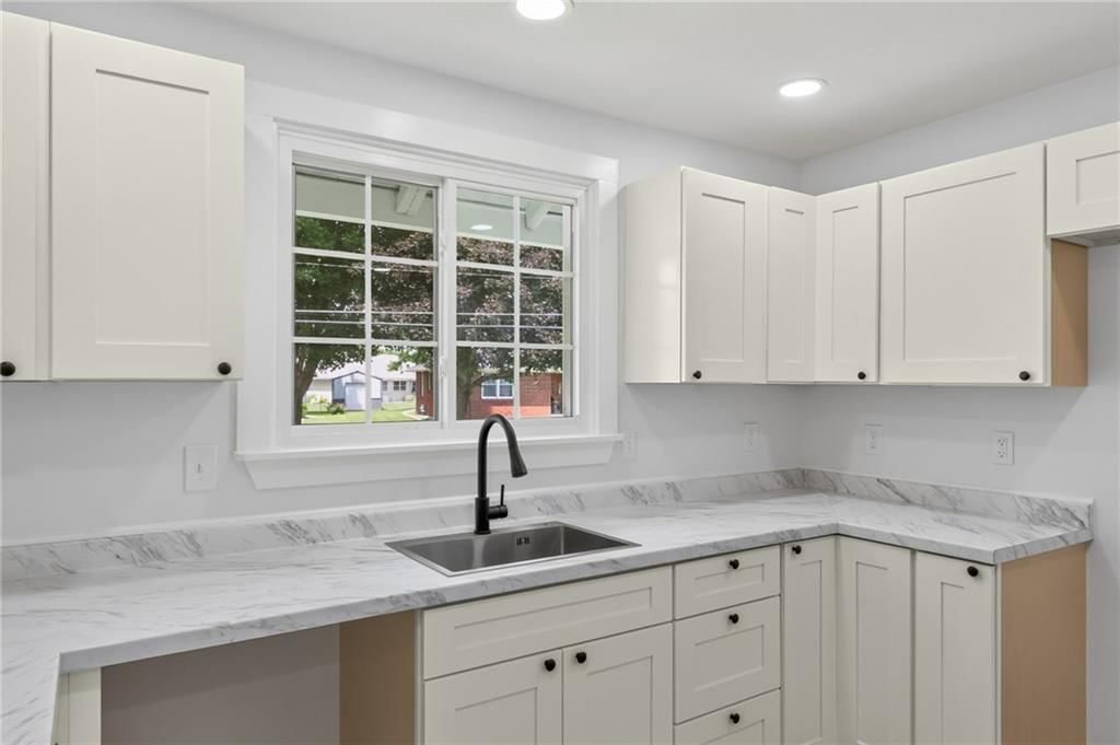 213 W Ada Street — photo 6