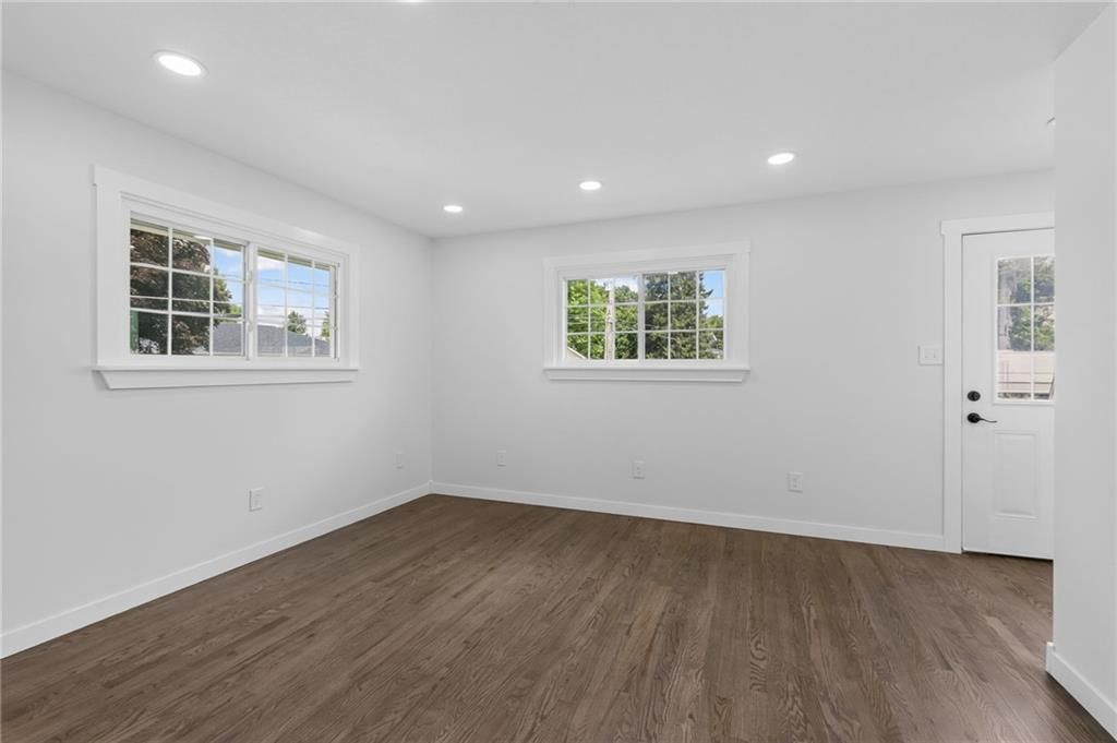 213 W Ada Street — photo 16