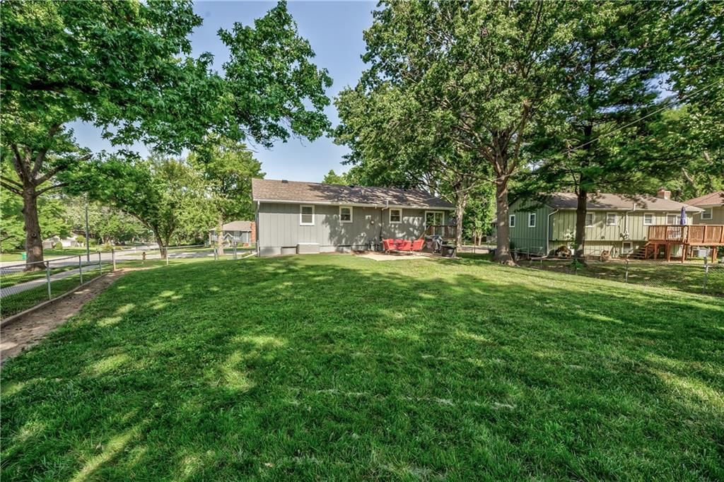 9957 Parkhill Road — photo 26