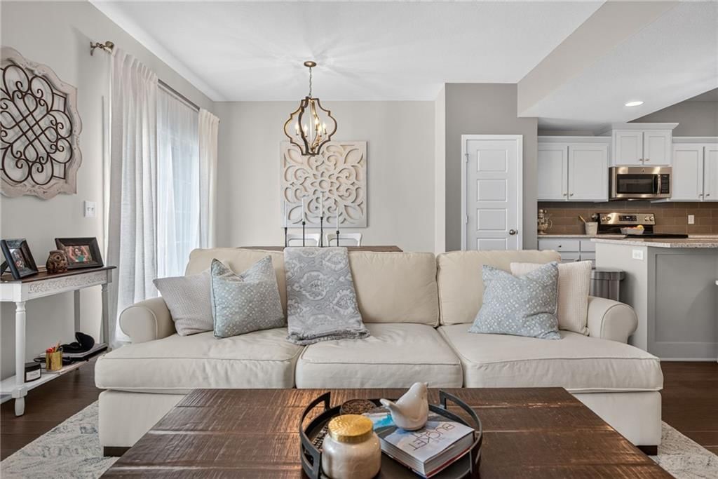 16049 Fontana Street — photo 15