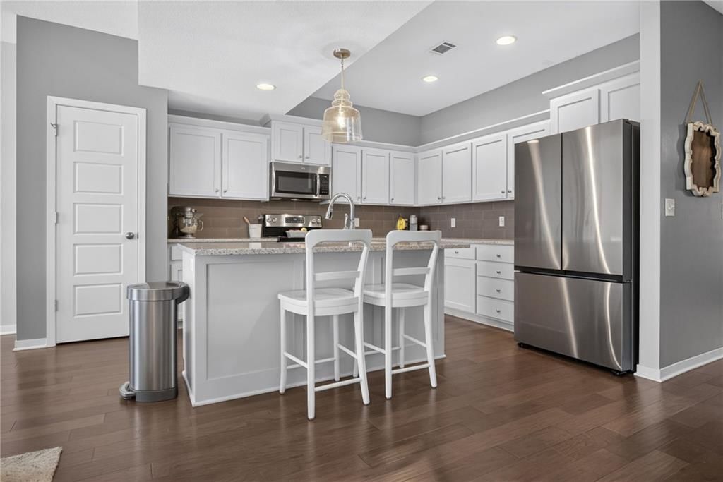 16049 Fontana Street — photo 18