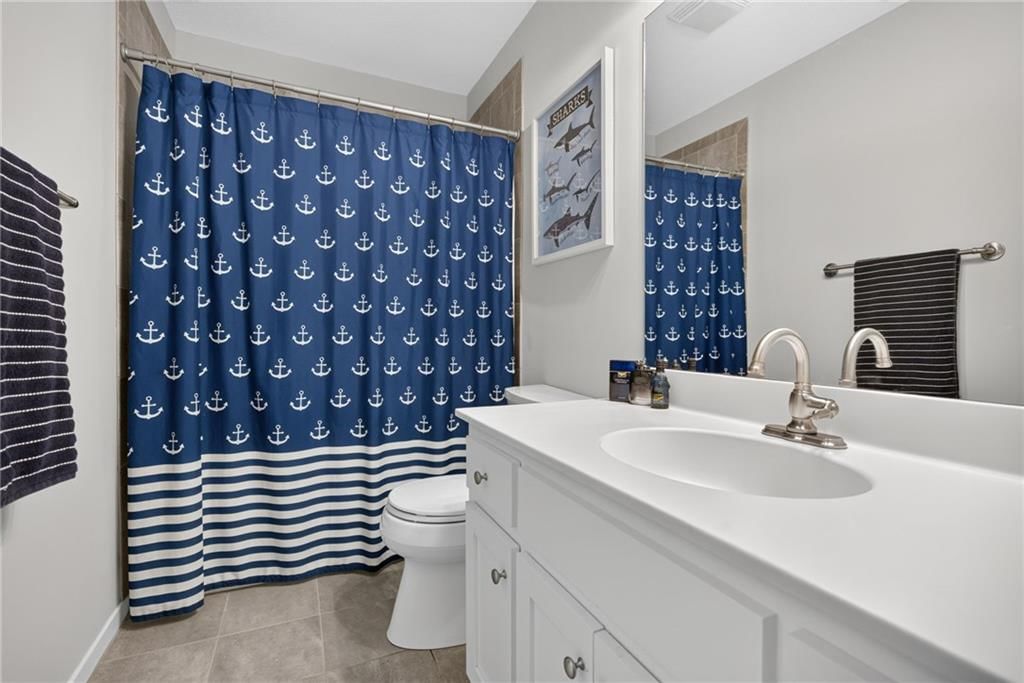 16049 Fontana Street — photo 31