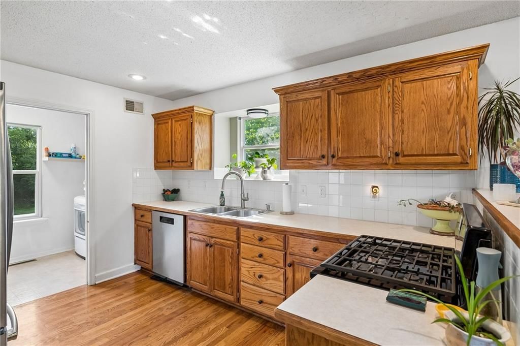 5503 NW Raintree Drive — photo 13