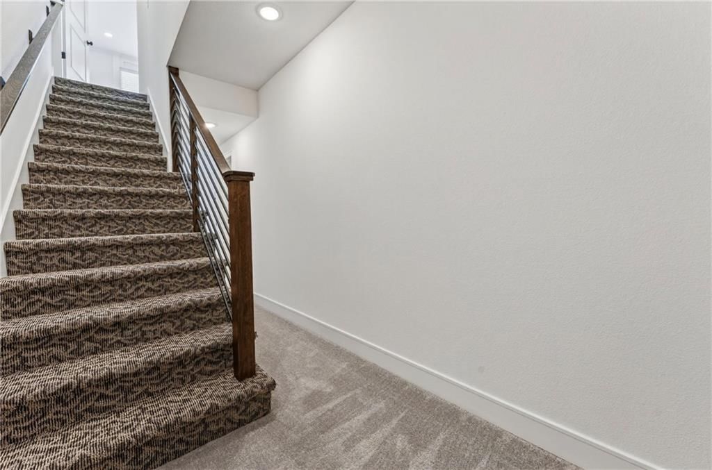 7401 Aaron Street — photo 36