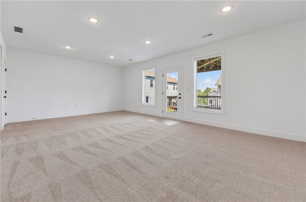 7401 Aaron Street — photo 39