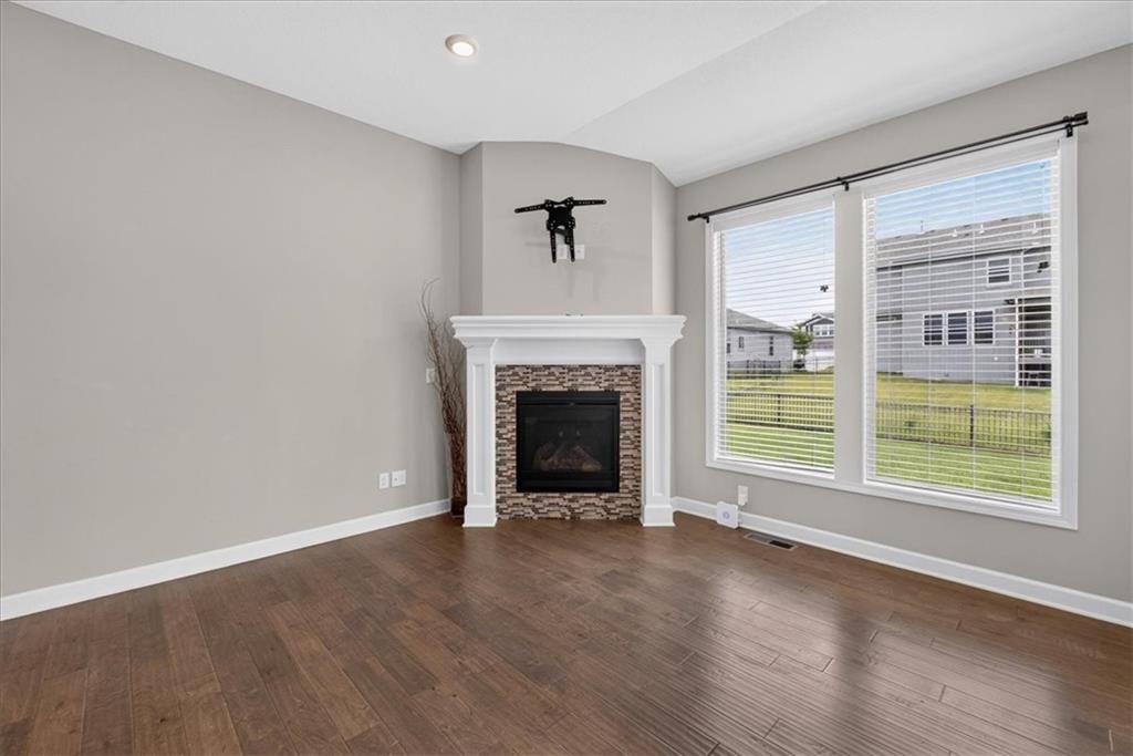 1829 NE Riley Drive — photo 6