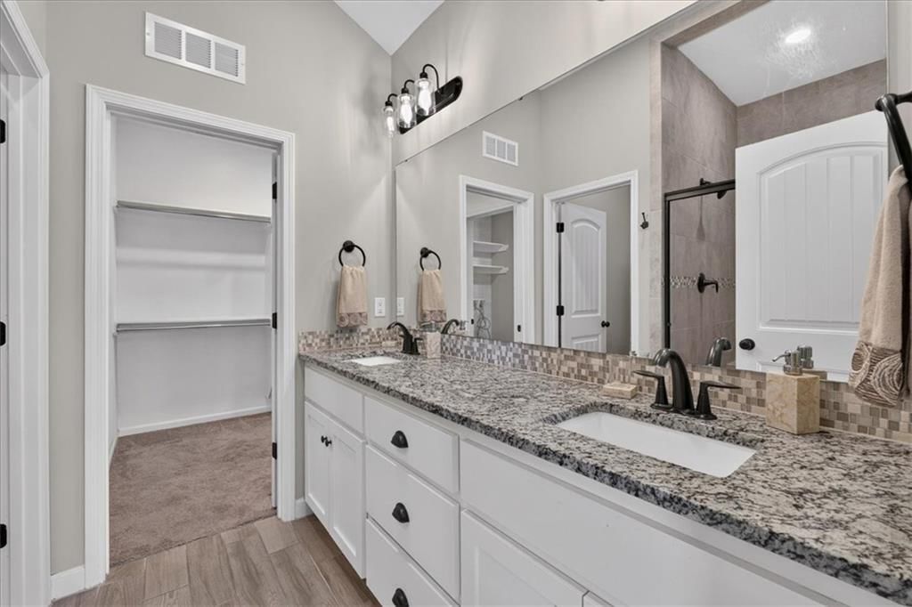 1829 NE Riley Drive — photo 23