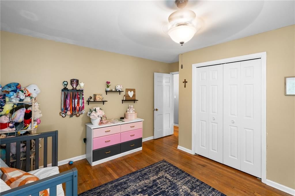 315 Hawthorne Drive — photo 20