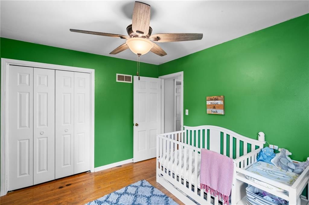 315 Hawthorne Drive — photo 24