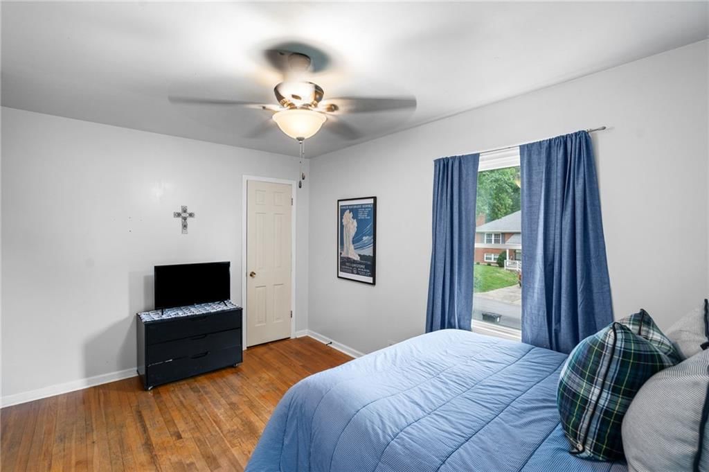 315 Hawthorne Drive — photo 26