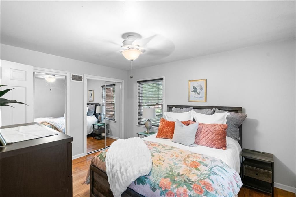 315 Hawthorne Drive — photo 29